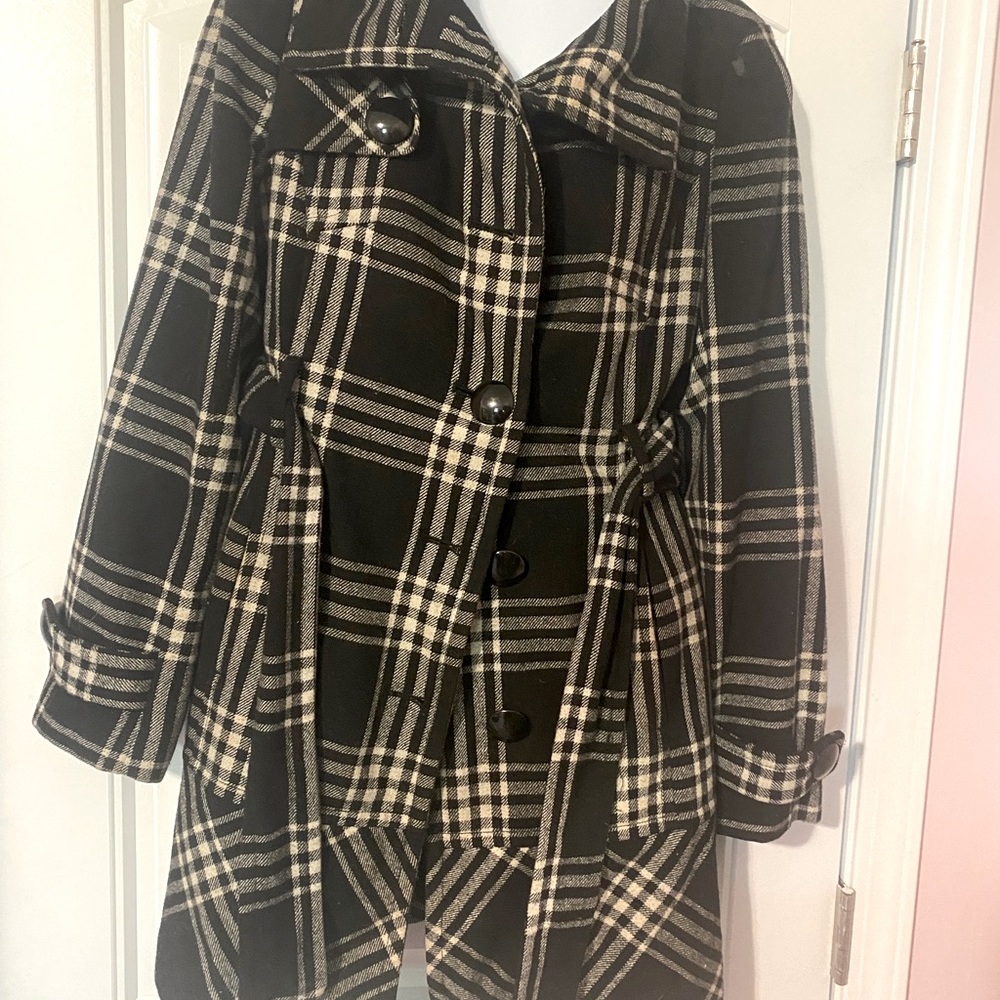 EXPRESS PEACOAT. Black and white plaid. Medium.